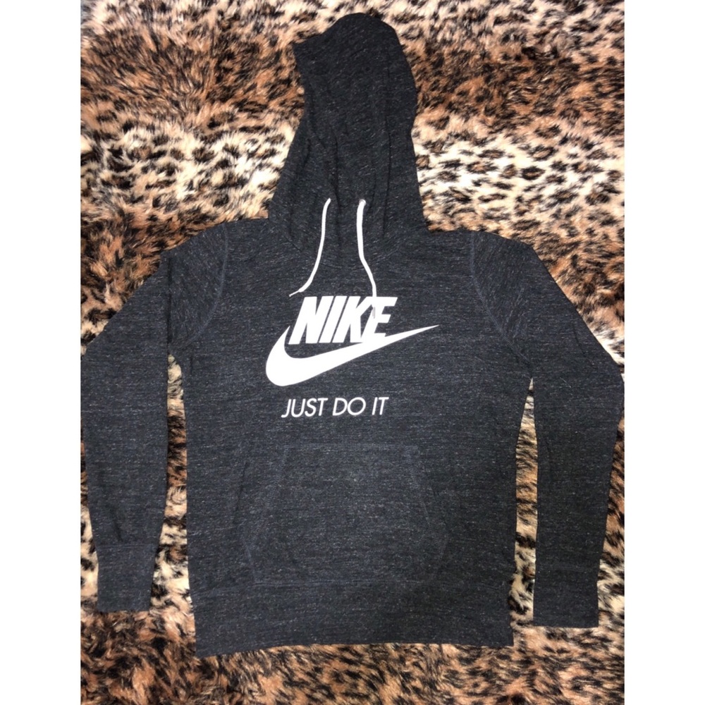 Nike pullover